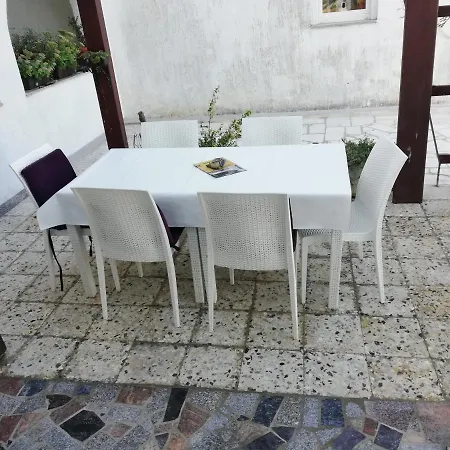 Apartman Valbandon Апартаменты