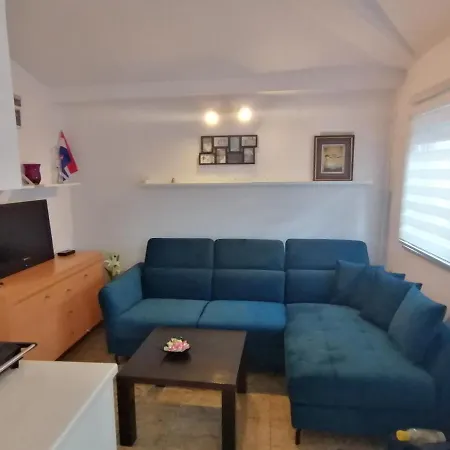 Apartman Valbandon Apartament *